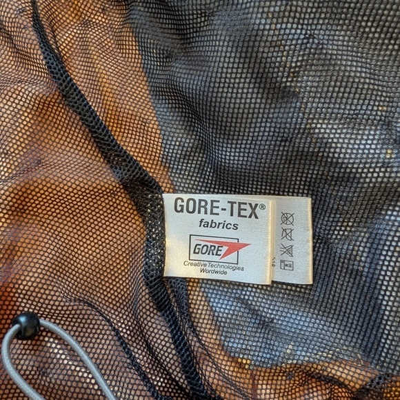 The North Face Vibrant Orange Jacket - Picture 5 of 11